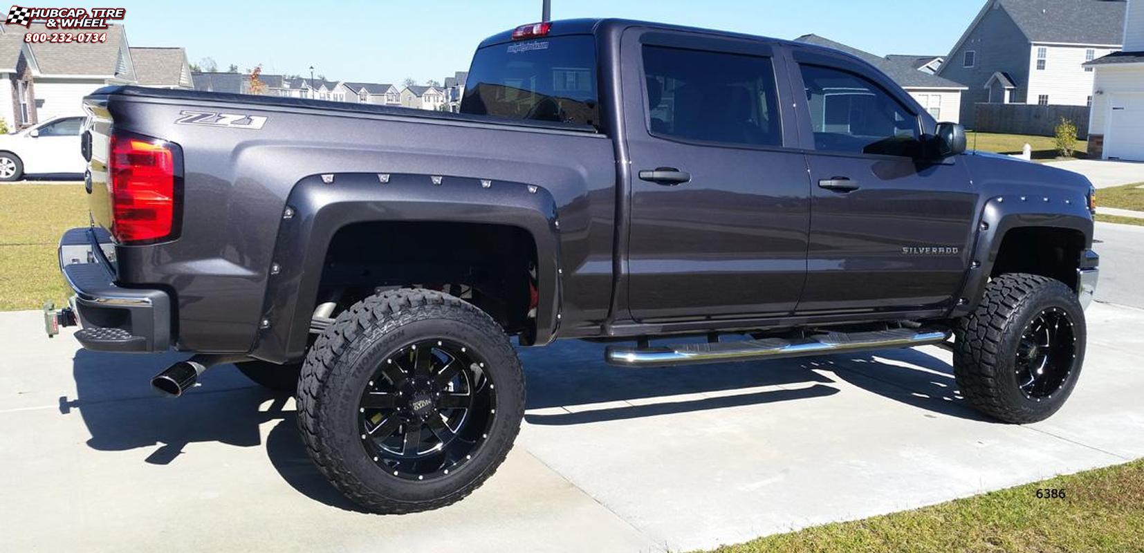 vehicle gallery/2014 chevrolet silverado 2500 hd moto metal mo962  Gloss Black & Milled wheels and rims